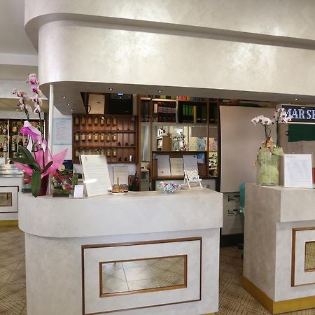 Hotel Marselli Rimini Buitenkant foto