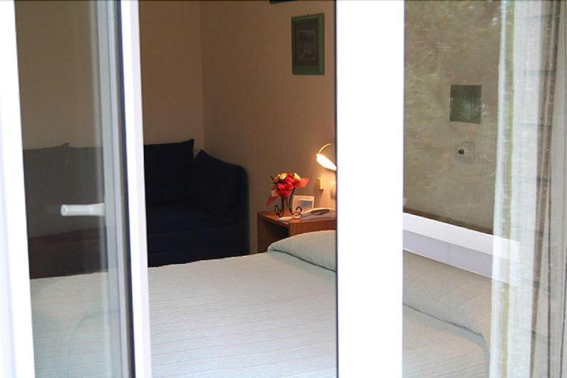 Hotel Marselli Rimini Buitenkant foto