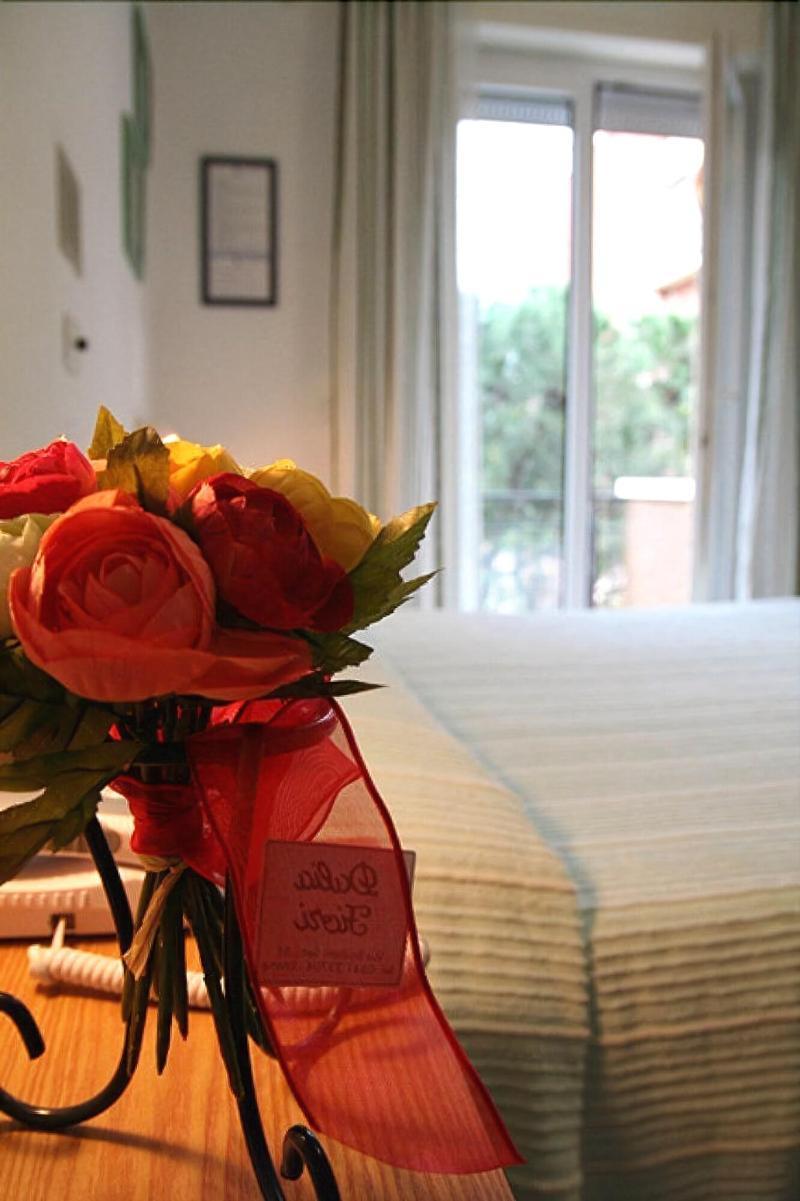 Hotel Marselli Rimini Buitenkant foto