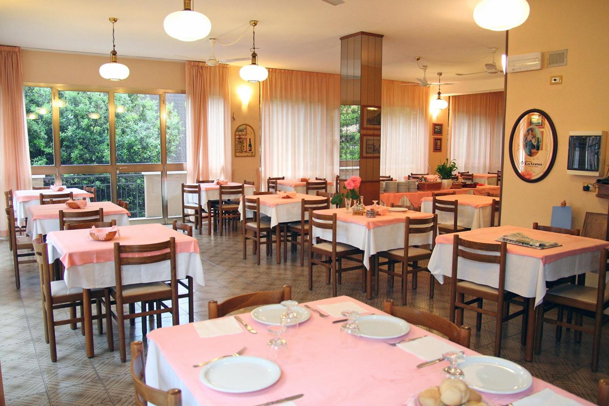 Hotel Marselli Rimini Buitenkant foto
