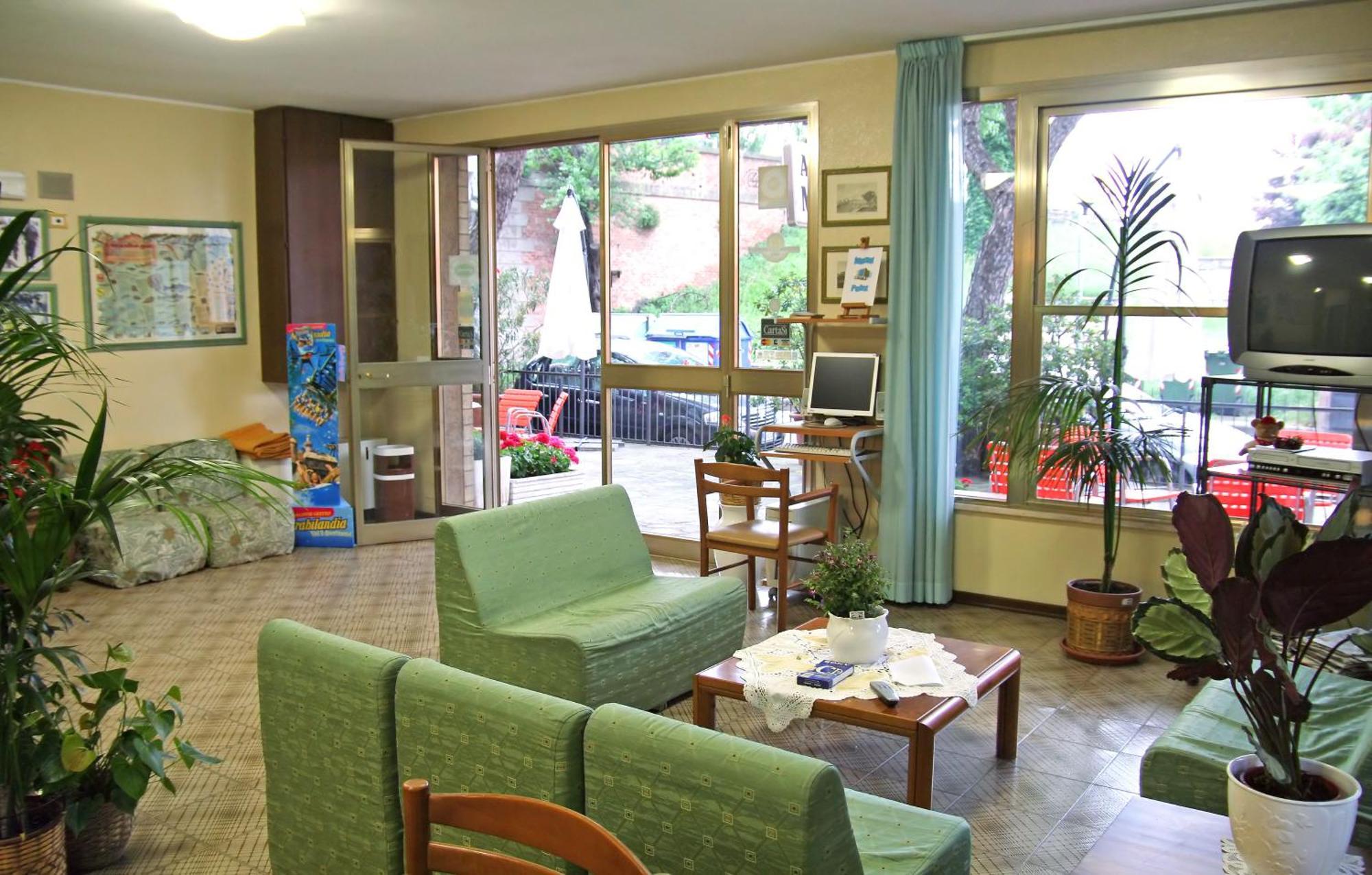 Hotel Marselli Rimini Buitenkant foto