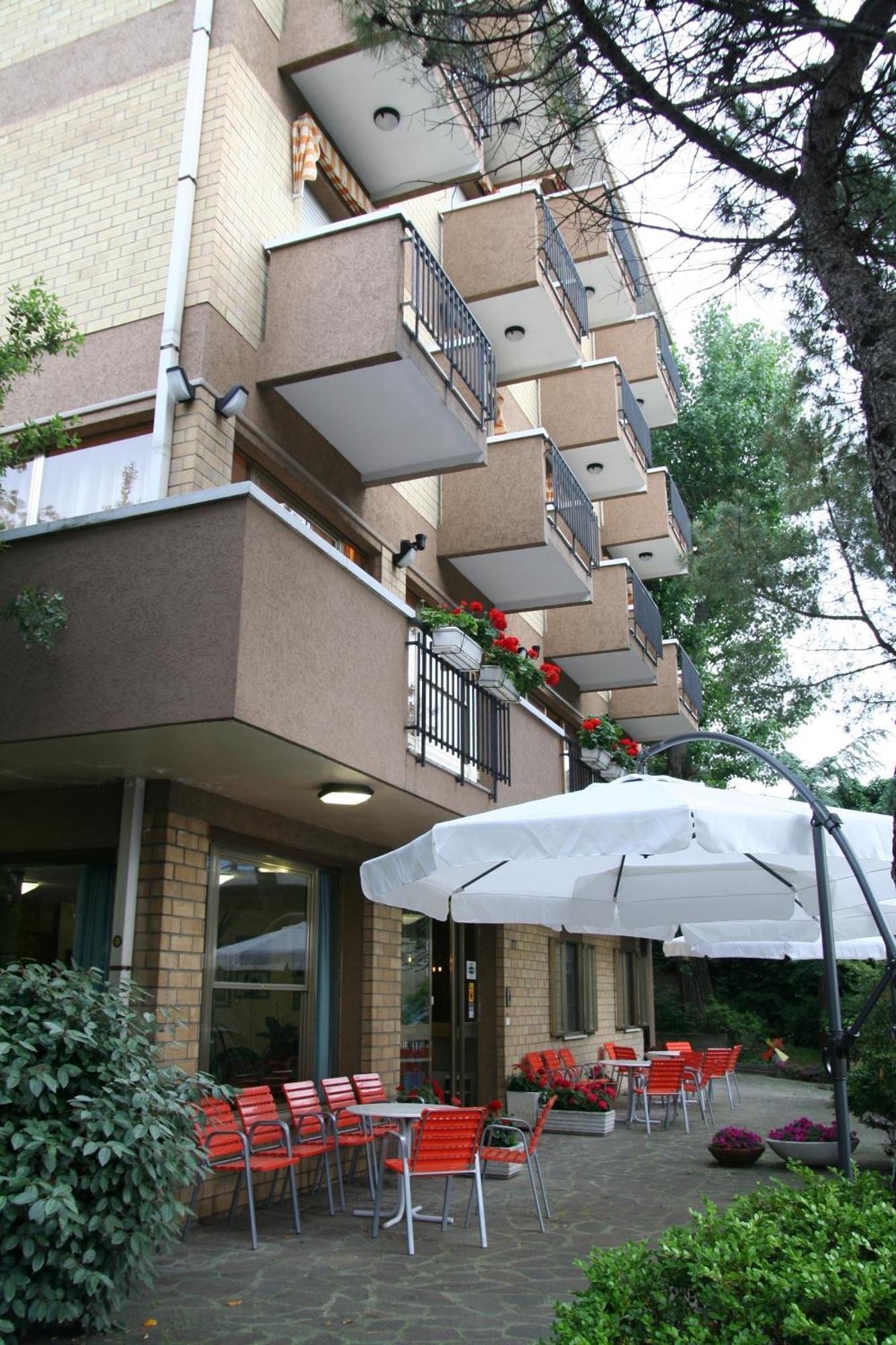 Hotel Marselli Rimini Buitenkant foto