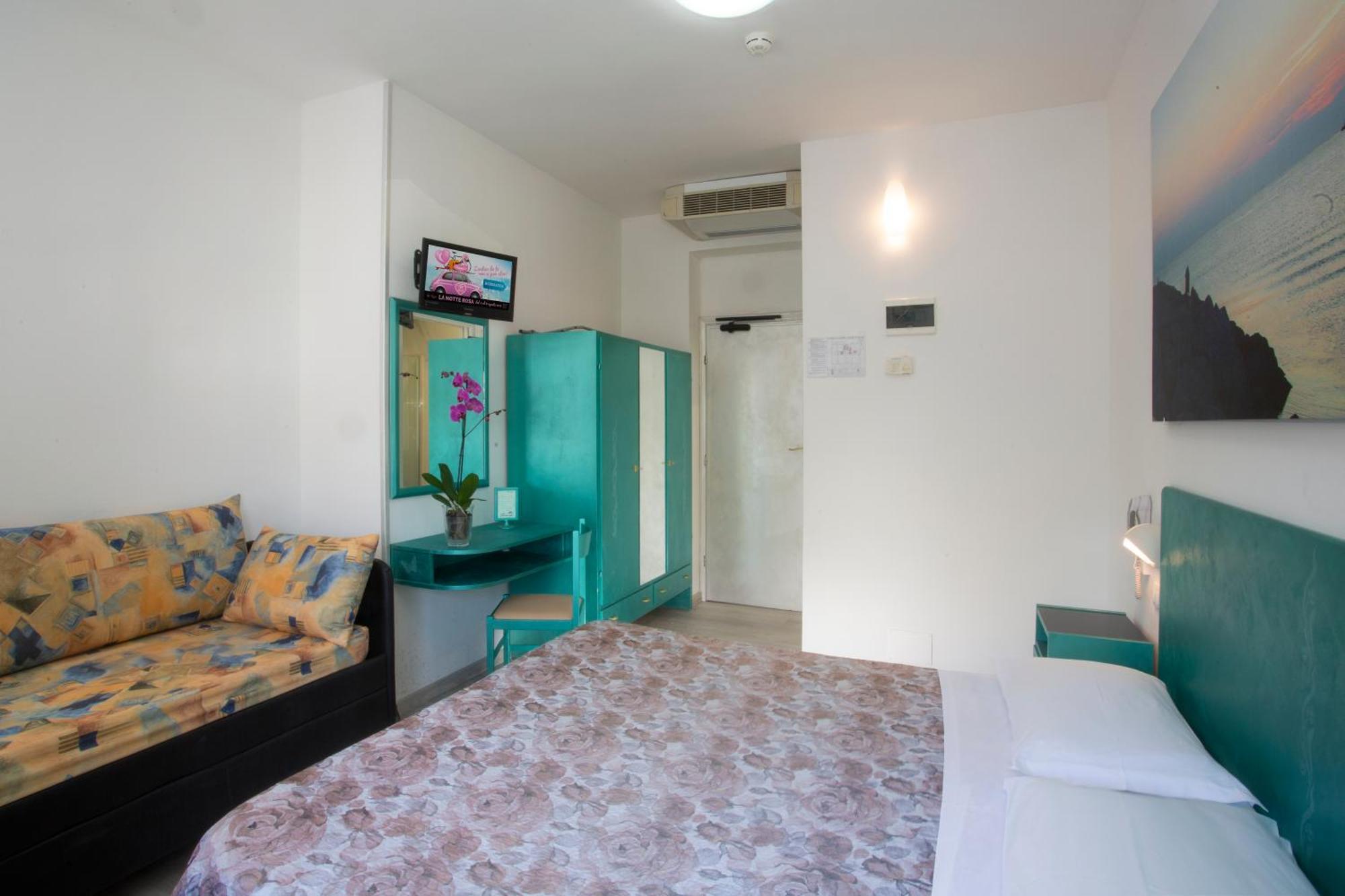 Hotel Marselli Rimini Buitenkant foto