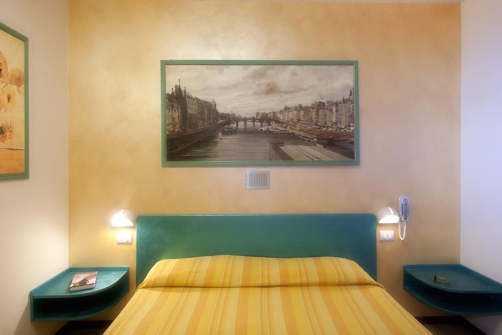 Hotel Marselli Rimini Buitenkant foto